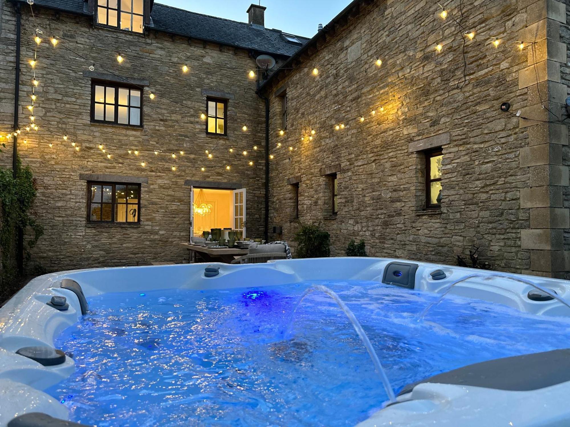 チッペナム Cotswolds Retreat - Bath & Castle Combe - Hot Tubヴィラ エクステリア 写真