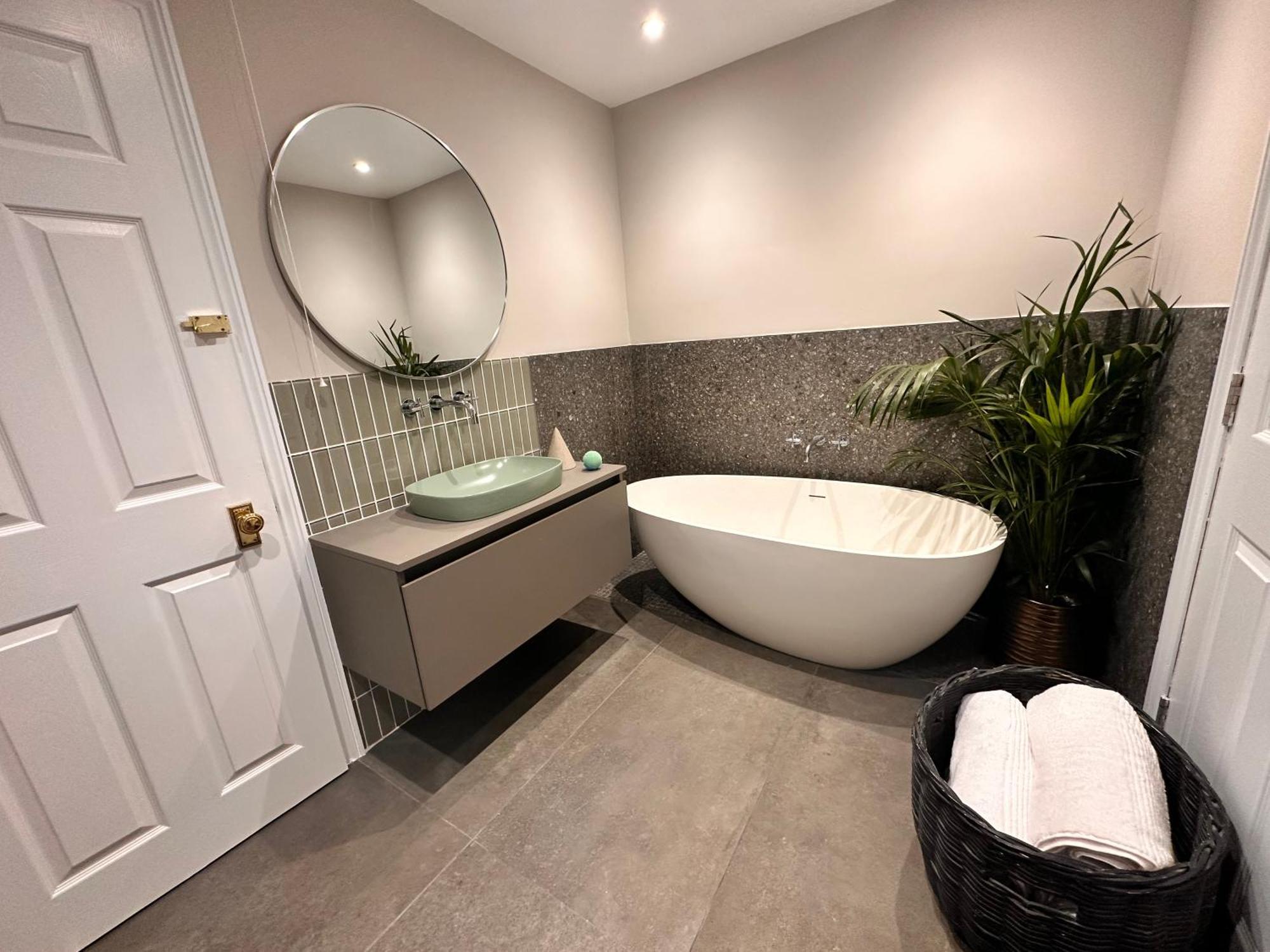 チッペナム Cotswolds Retreat - Bath & Castle Combe - Hot Tubヴィラ エクステリア 写真