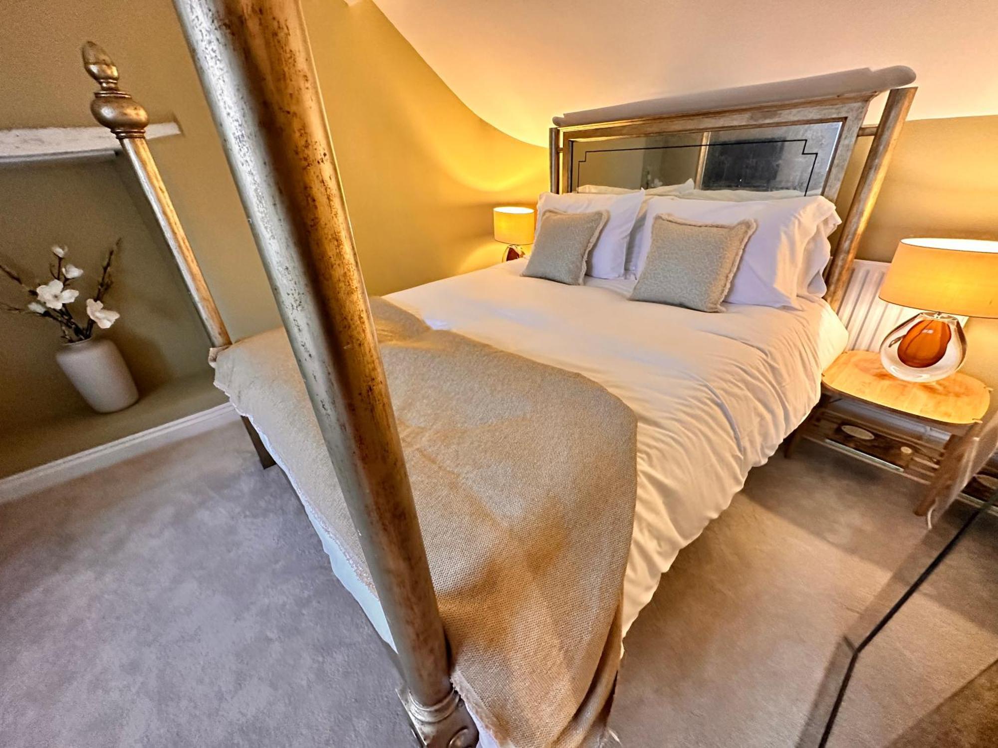 チッペナム Cotswolds Retreat - Bath & Castle Combe - Hot Tubヴィラ エクステリア 写真